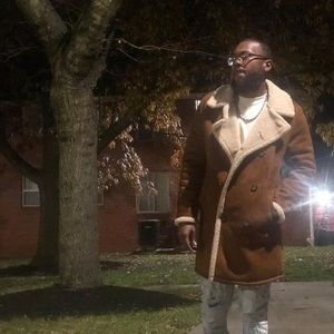 Meet your Posher, Joseph